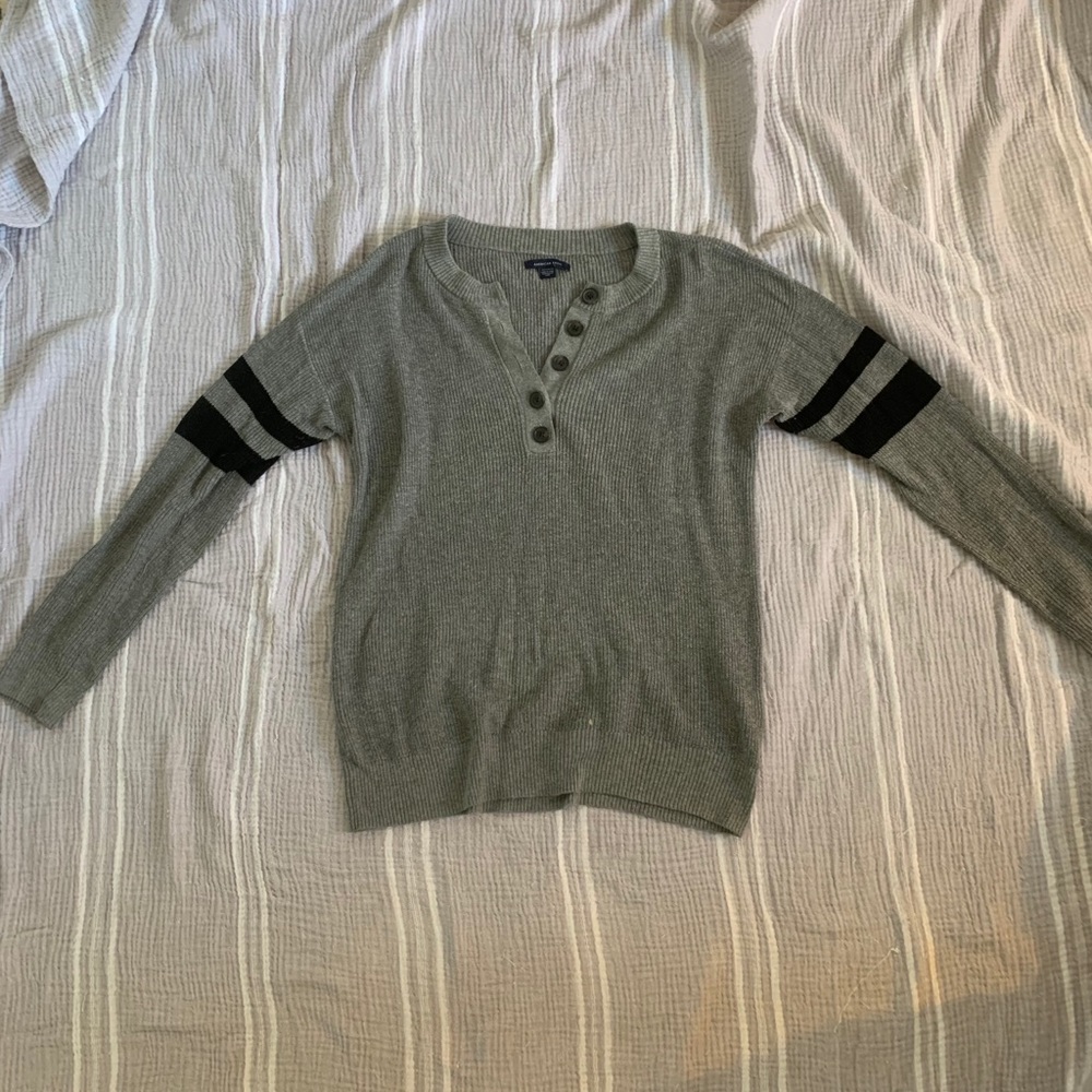 LAST CHANCE American EaglE Sweater - M XS, W M